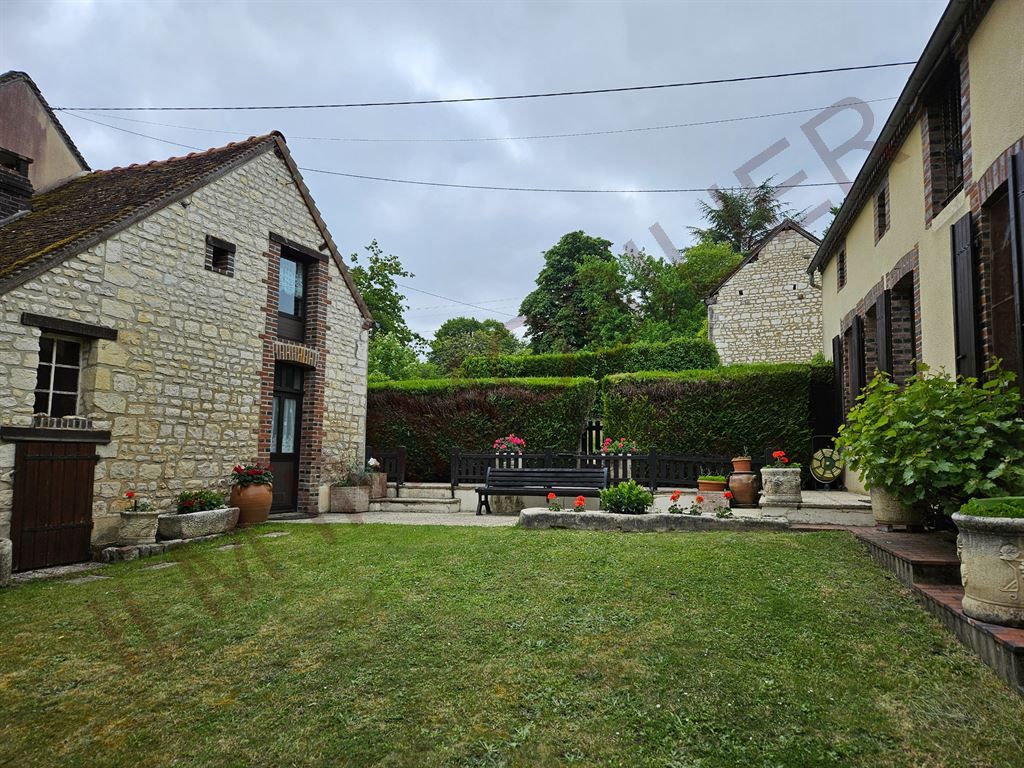 maison 5 pièces en vente sur MERRY LA VALLEE (89110)