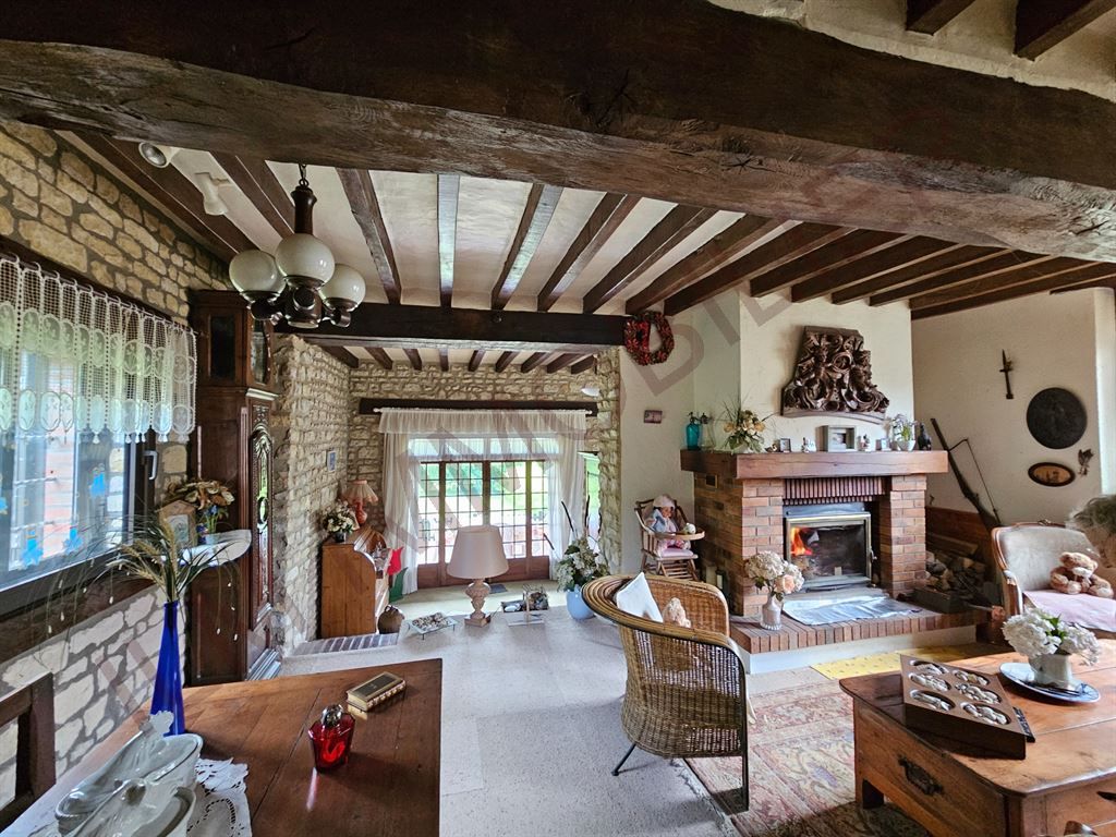 maison 5 pièces en vente sur MERRY LA VALLEE (89110)