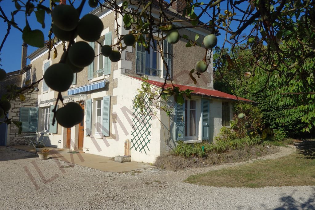 maison 4 pièces en vente sur CHABLIS (89800)
