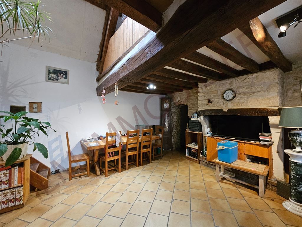 longère 5 pièces en vente sur ESCOLIVES STE CAMILLE (89290)