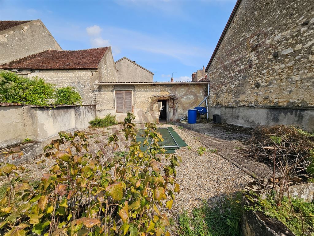 maison 3 pièces en vente sur BRIENON SUR ARMANCON (89210)