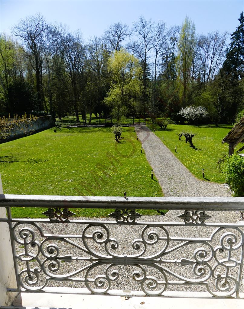 maison 7 pièces en vente sur ESCOLIVES STE CAMILLE (89290)