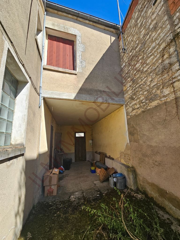 maison 4 pièces en vente sur BAZARNES (89460)